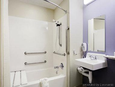 Microtel Inn&suites Hotel 3*